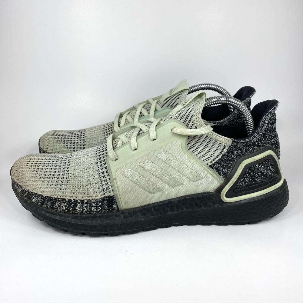 adidas UltraBoost 19 Shoes Sneakers F34075 - Picture 2 of 11
